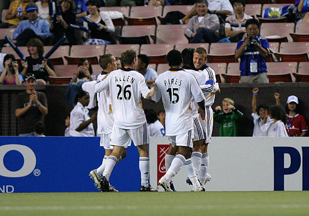 莱顿引进了 莱顿引进了